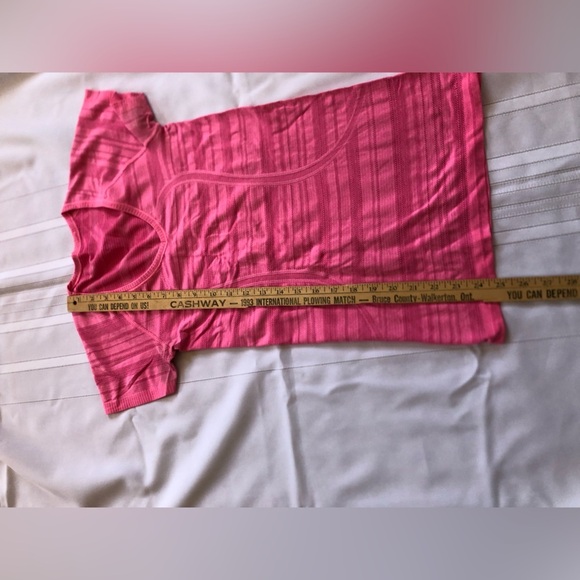 Lululemon Pink Striped Short Sleeve Top - Picture 11 of 13